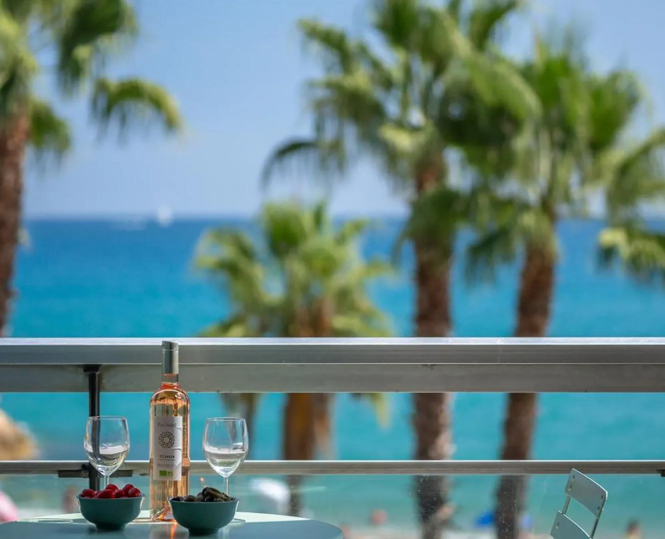Cosy & Chill Appartements - Superbe Vue Mer, Wifi & Clim Cagnes-sur-Mer Apartment