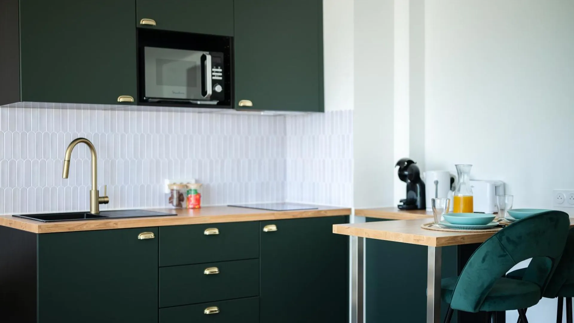 Apartment Cosy & Chill Appartements - Superbe Vue Mer, Wifi & Clim Cagnes-sur-Mer