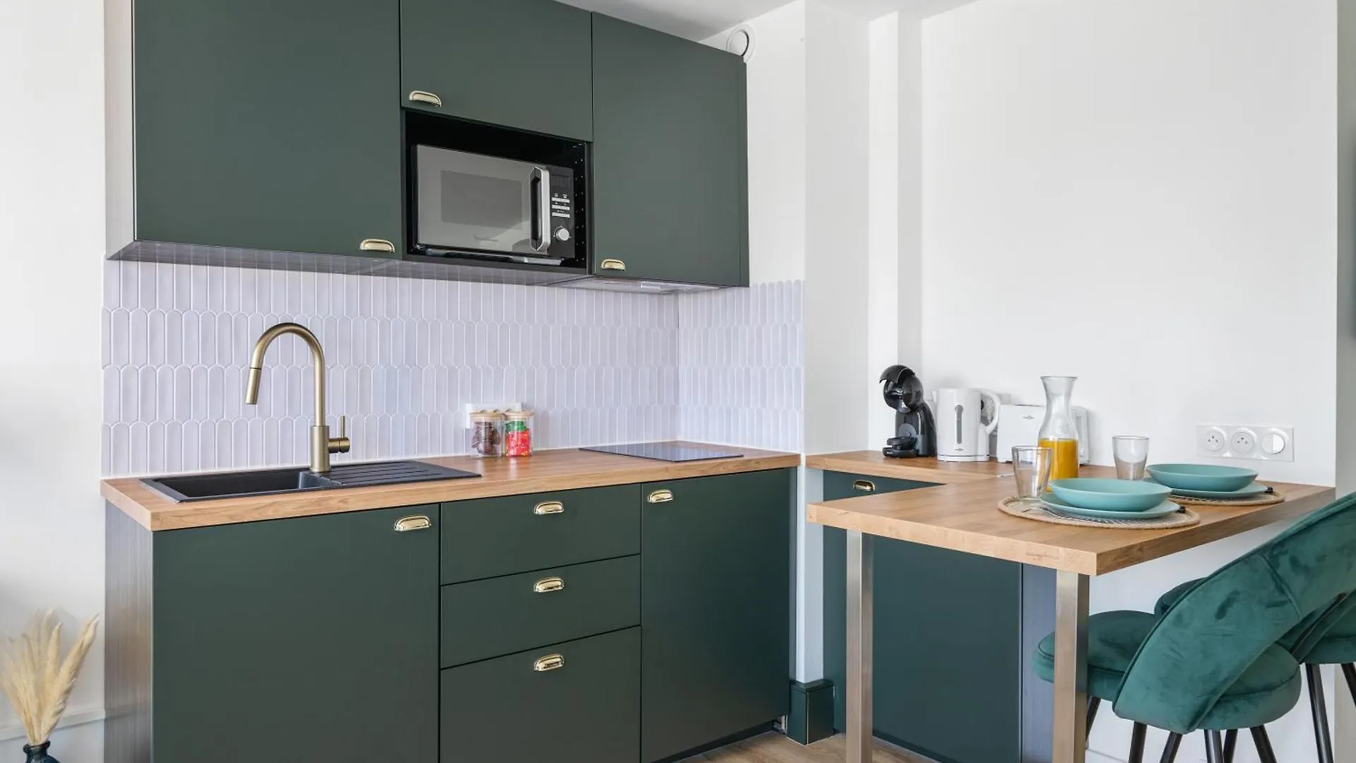 Apartment Cosy & Chill Appartements - Superbe Vue Mer, Wifi & Clim Cagnes-sur-Mer