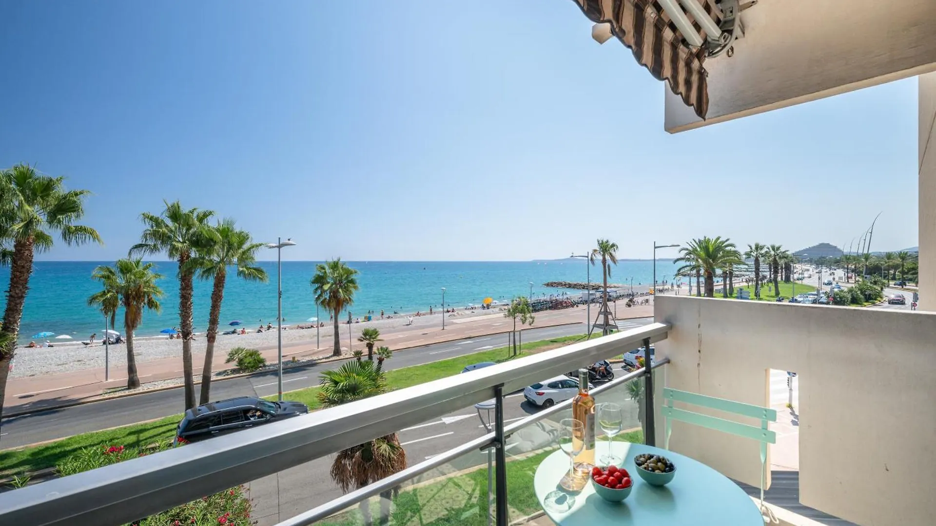 Cosy & Chill Appartements - Superbe Vue Mer, Wifi & Clim Cagnes-sur-Mer 0*,  France