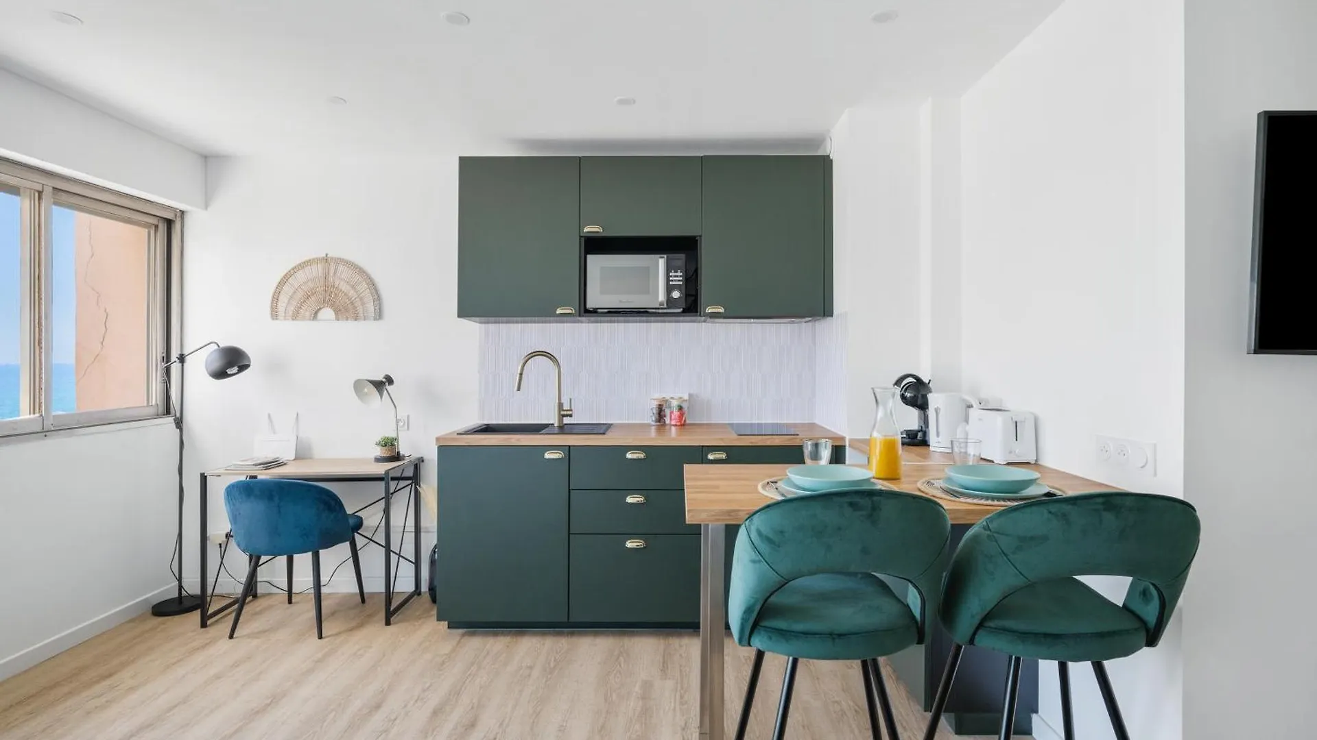 Lägenhet Cosy & Chill Appartements - Superbe Vue Mer, Wifi & Clim Cagnes-sur-Mer Frankrike